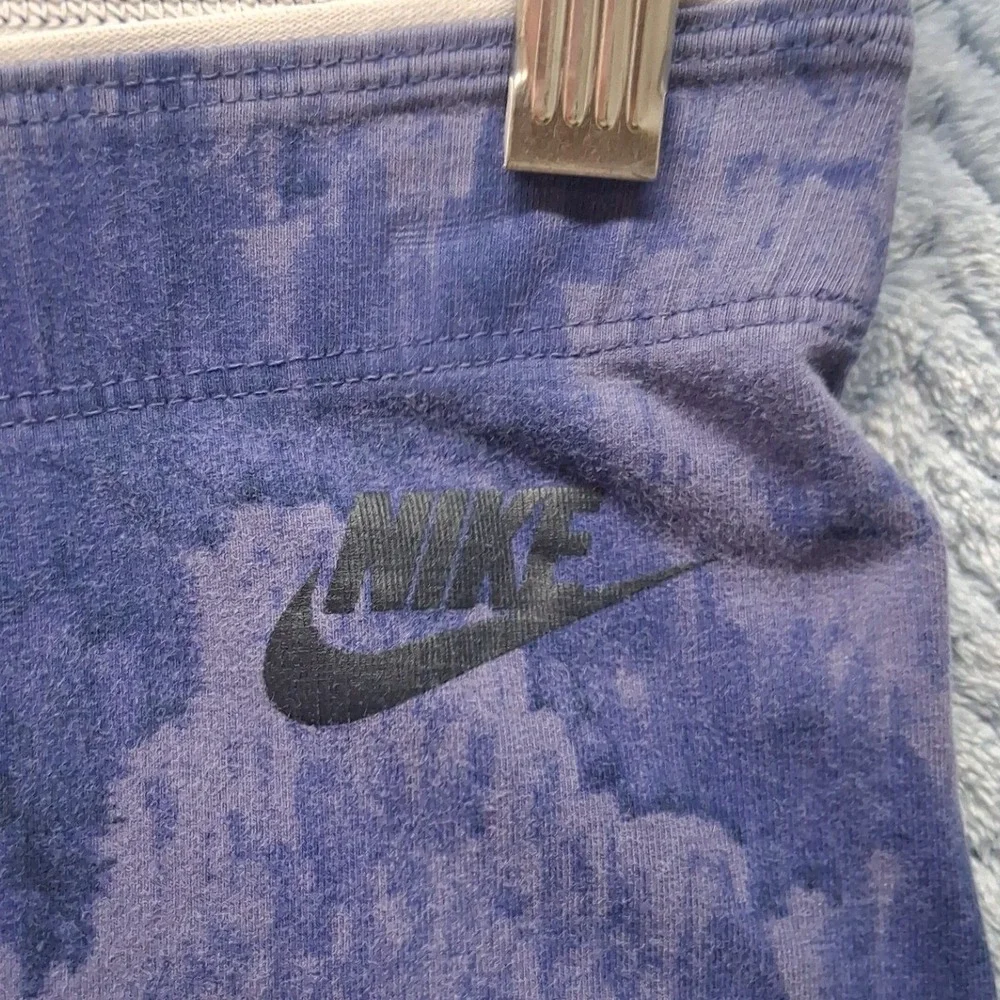 Nike Sportswear Womens Medium Purple Abstract Glacier Print Leggings NSW AOP1